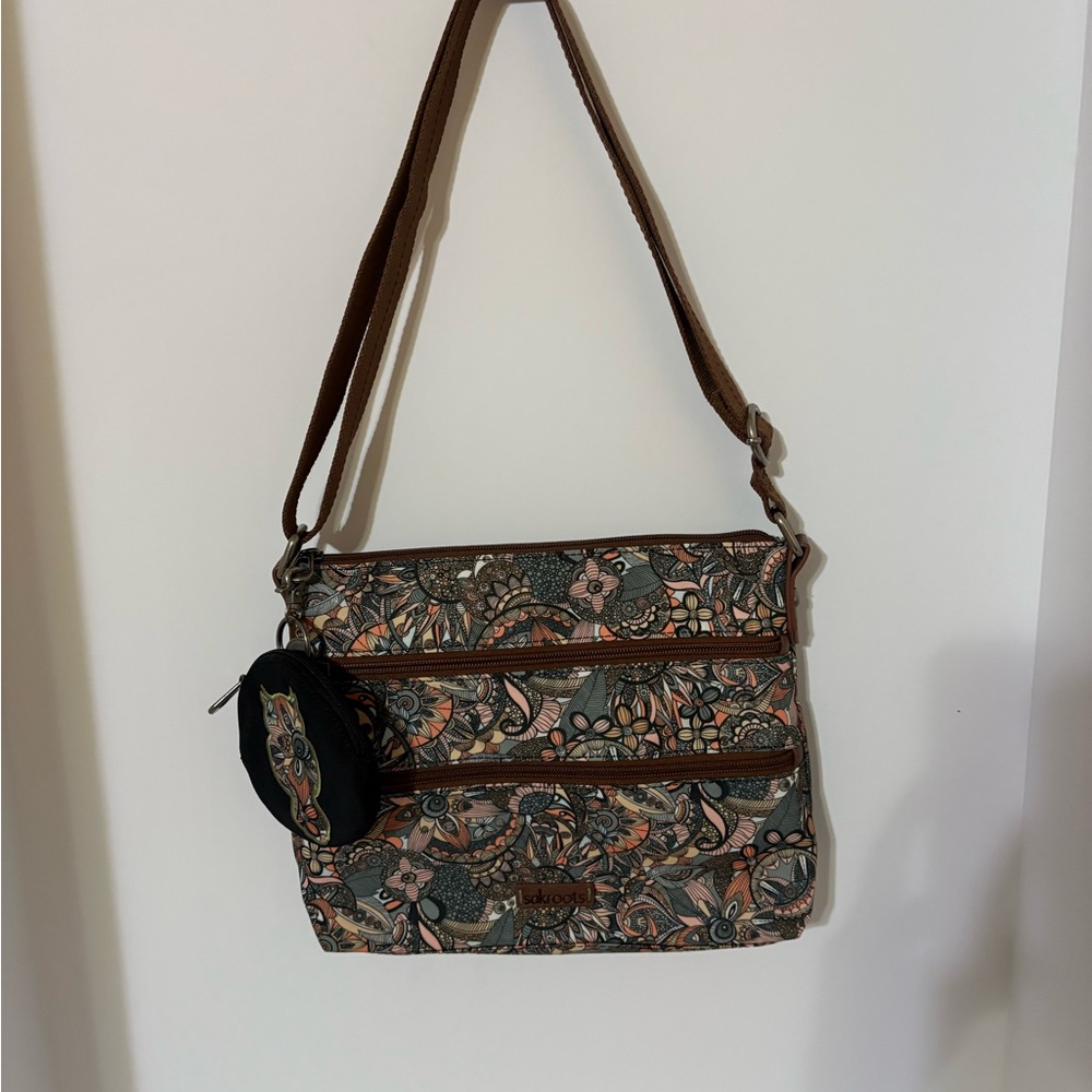 Sakroots Artist Circle Flat Crossbody Floral Patterned Shoulder Bag